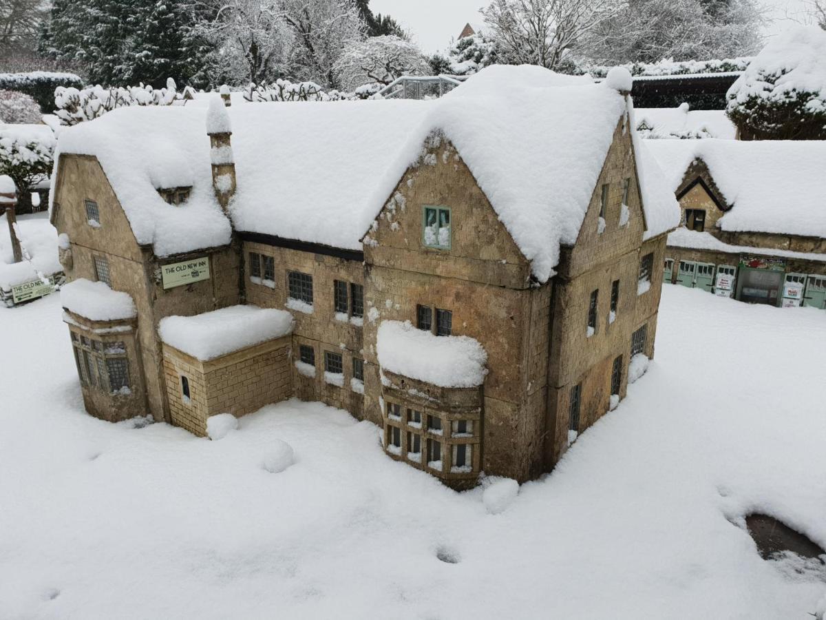 The Old New Inn Bourton-on-the-Water Exteriör bild